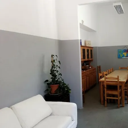 Di Hostel Due Cossani